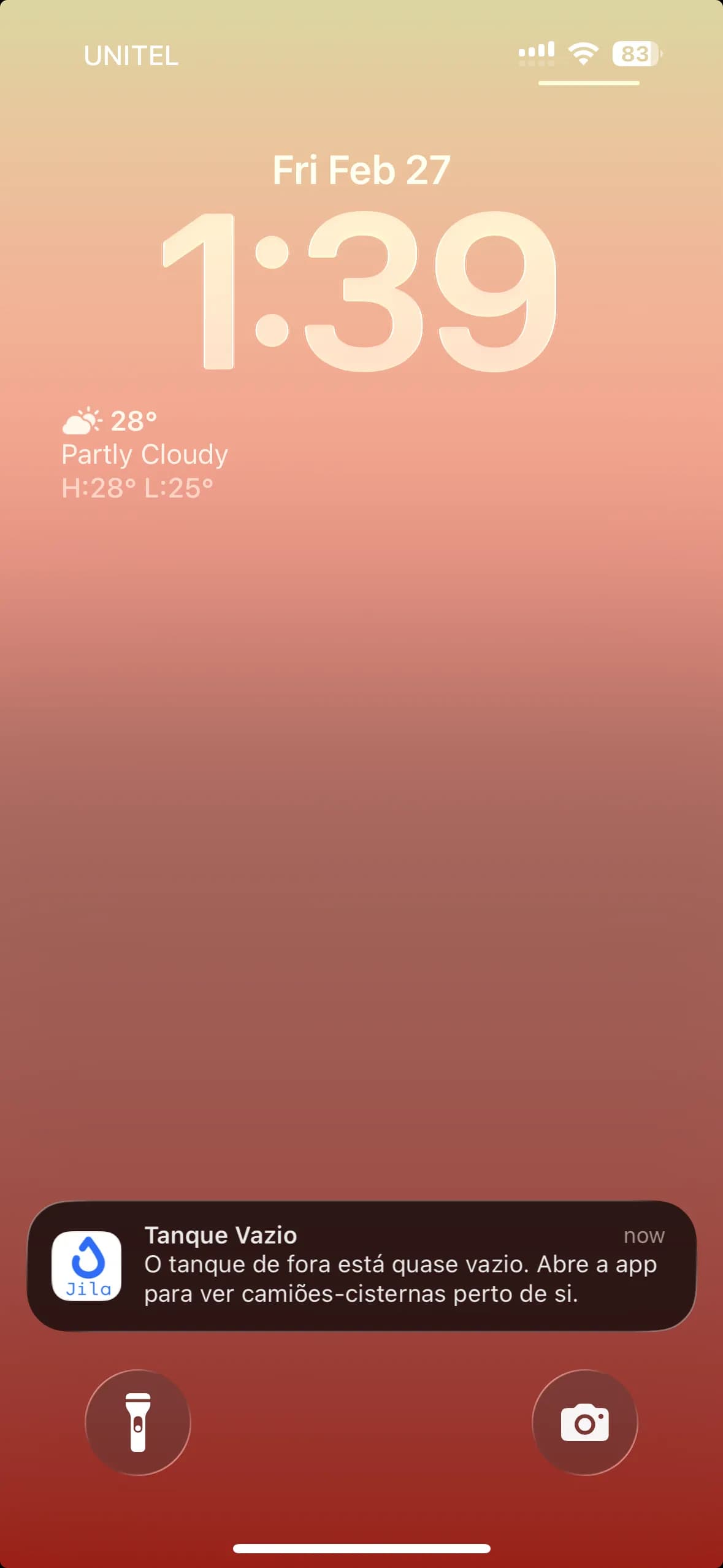 Notificação da app Jila a alertar sobre o nível de água